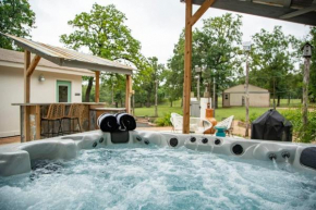 Casa Crabapple Guesthouse Sleep 5 plus Hot Tub